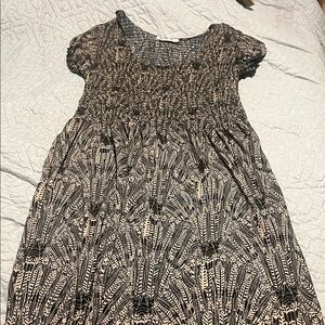 Elegant Black and Cream Maxi Dress